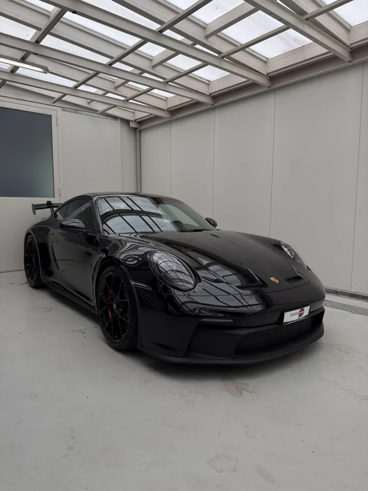 Schwarzer Porsche 911 GT3, Frontansicht